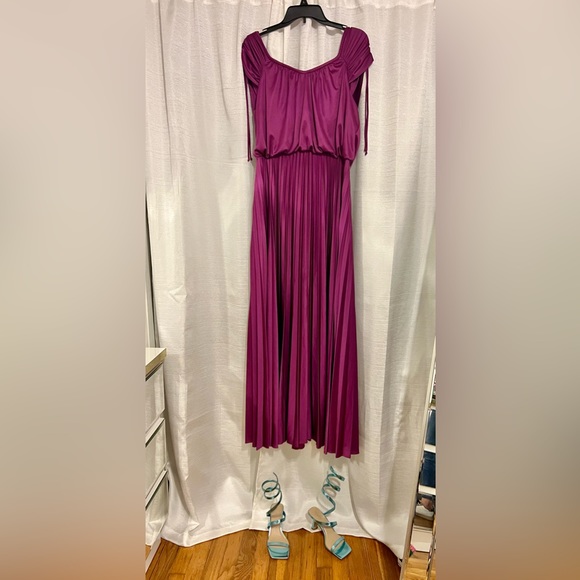 Vintage Prom Dress - Picture 15 of 16